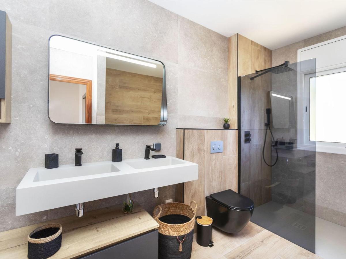 Floradise By Interhome Vakantiehuis Lloret de Mar